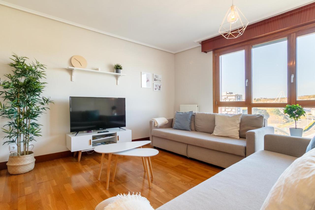 Apartamento Amplio y Luminoso sobre la Ría de Barakaldo Exterior foto