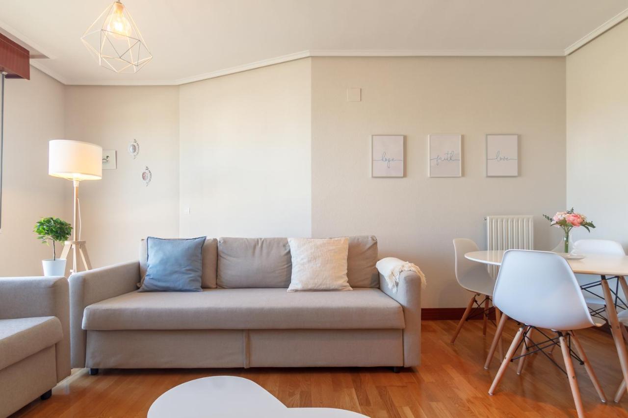 Apartamento Amplio y Luminoso sobre la Ría de Barakaldo Exterior foto