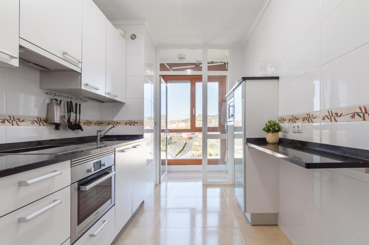 Apartamento Amplio y Luminoso sobre la Ría de Barakaldo Exterior foto