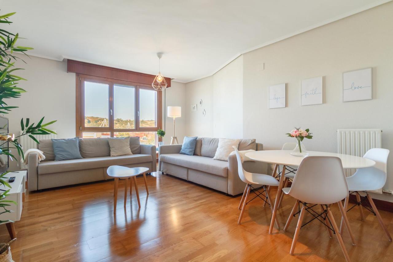 Apartamento Amplio y Luminoso sobre la Ría de Barakaldo Exterior foto