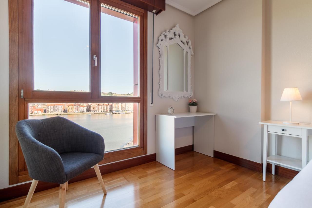 Apartamento Amplio y Luminoso sobre la Ría de Barakaldo Exterior foto