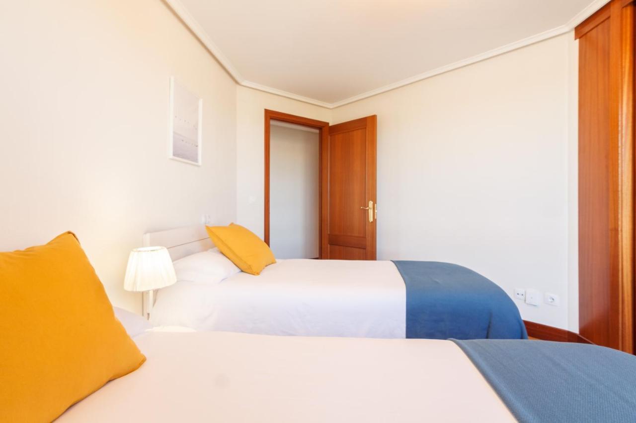 Apartamento Amplio y Luminoso sobre la Ría de Barakaldo Exterior foto